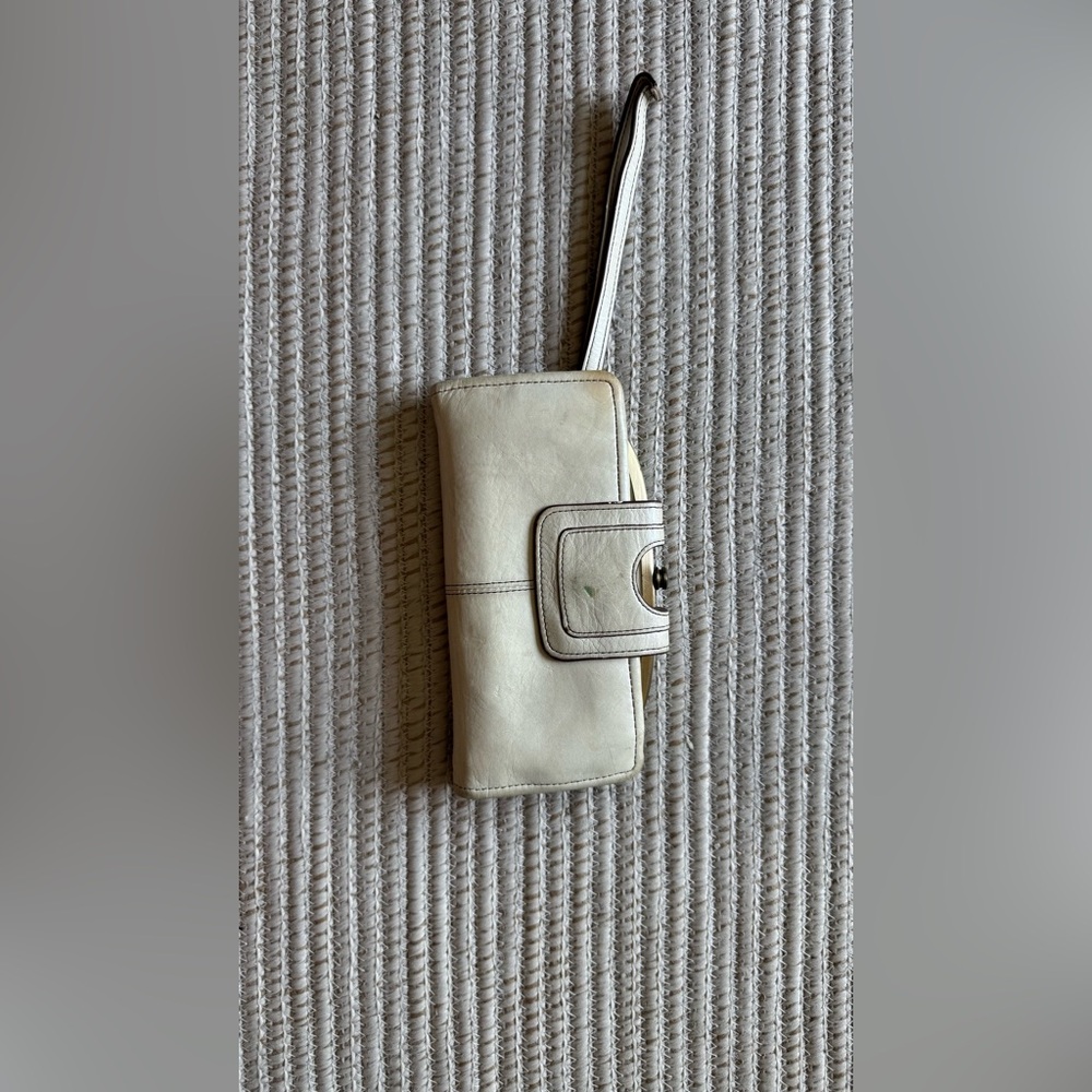 HOBO Cream Leather Wallet with Strap